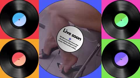 Snapshot of jenny_fighterfeet chatting on 09.21.25 Jenny online show from 09.21.25