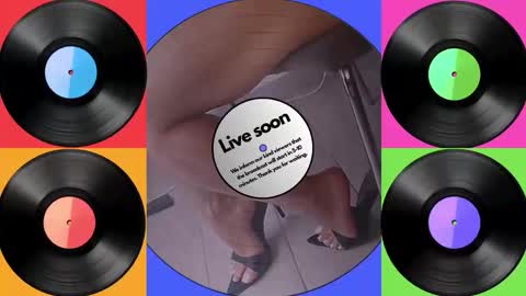 Snapshot of jenny_fighterfeet chatting on 09.22.25 Jenny online show from 09.22.25