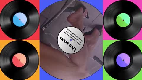 Snapshot of jenny_fighterfeet chatting on 10.05.25 Jenny online show from 10.05.25