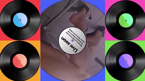 Snapshot of jenny_fighterfeet chatting on 10.12.25 Jenny online show from 10.12.25