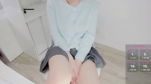 Snapshot of jenny_p2 chatting on 10.18.25 jenny_p2 online show from 10.18.25