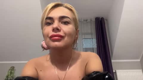 Jenny online show from 01.23.25