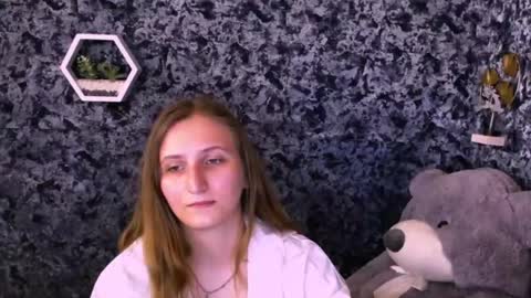 Snapshot of jenny_smille_ chatting on 05.22.26 jenny_smille_ online show from 05.22.26