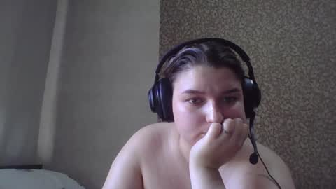 Snapshot of jenny_smitx chatting on 10.14.25 jenny_smitx online show from 10.14.25