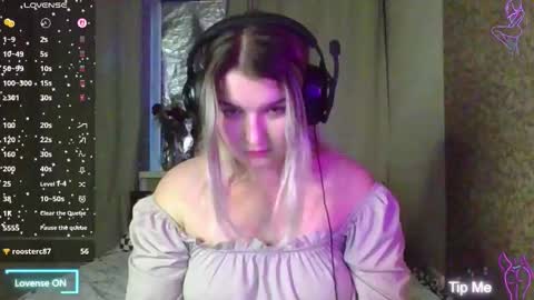 Snapshot of jenny_smitx chatting on 10.25.25 jenny_smitx online show from 10.25.25