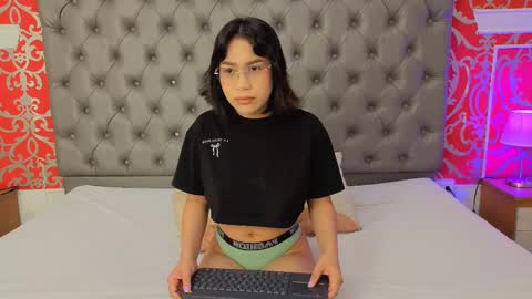 jenny_towers online show from 09.11.25