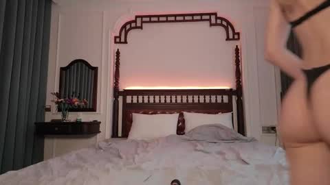 Jen  online show from 11.28.25