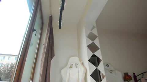 infamous blondiechloe.             Jennyjennywildd online show from 03.02.26