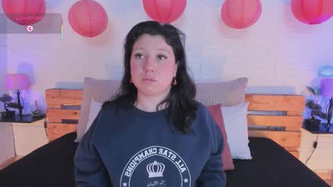 Angela online show from 11.04.25