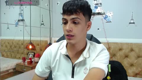 Snapshot of jeremias_1 chatting on 12.29.24 JEREMIAS online show from 12.29.24