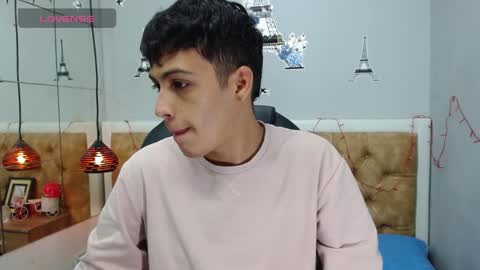 Snapshot of jeremias_1 chatting on 01.12.25 JEREMIAS online show from 01.12.25