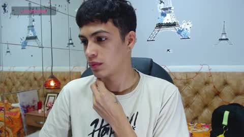 Snapshot of jeremias_1 chatting on 01.18.25 JEREMIAS online show from 01.18.25