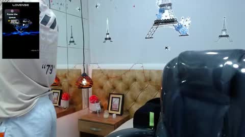 Snapshot of jeremias_1 chatting on 02.15.25 JEREMIAS online show from 02.15.25