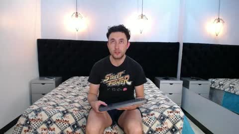 Jeremmyandstacy online show from 01.22.25