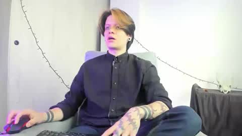 Angelo online show from 12.17.25