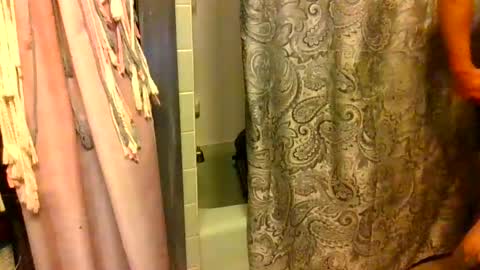 JerzeyMike online show from 10.18.25