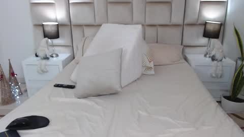 JESICA online show from 11.27.25