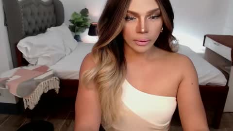 Snapshot of jesie_hot69 chatting on 01.14.25 jesie_hot69 online show from 01.14.25