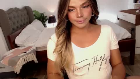 Snapshot of jesie_hot69 chatting on 01.24.25 jesie_hot69 online show from 01.24.25