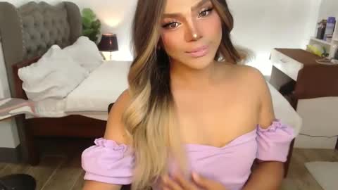 Snapshot of jesie_hot69 chatting on 02.26.25 jesie_hot69 online show from 02.26.25