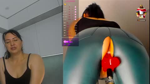Snapshot of jess_benz chatting on 12.17.24  Jessica  online show from 12.17.24