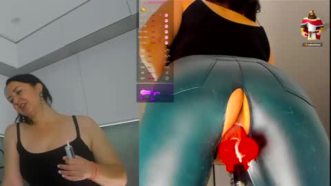 Snapshot of jess_benz chatting on 12.17.24  Jessica  online show from 12.17.24