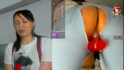 Snapshot of jess_benz chatting on 12.26.24  Jessica  online show from 12.26.24