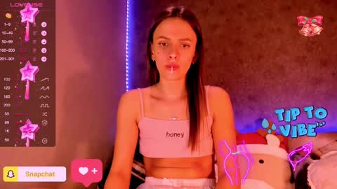 Snapshot of jess_kahawaty chatting on 12.25.24 Jess online show from 12.25.24