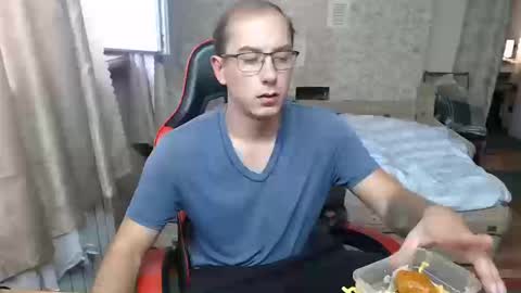 Snapshot of jess_nest chatting on 09.23.25 Jess online show from 09.23.25