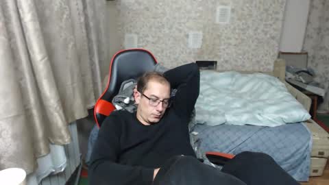 Snapshot of jess_nest chatting on 10.03.25 Jess online show from 10.03.25