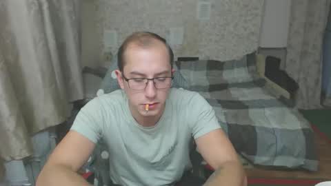 Snapshot of jess_nest chatting on 10.13.25 Jess online show from 10.13.25