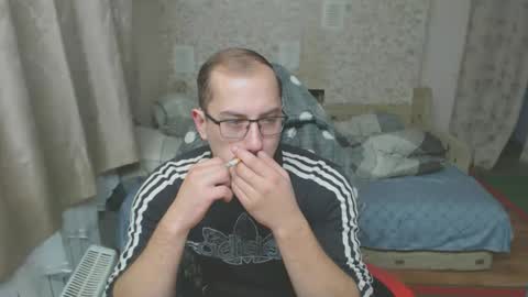 Snapshot of jess_nest chatting on 10.28.25 Jess online show from 10.28.25