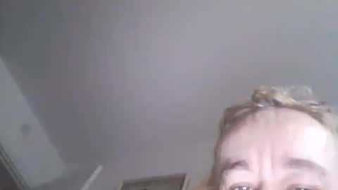 jessandsilverfox61 online show from 10.31.25