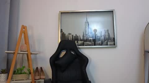 bella  adams online show from 12.01.25