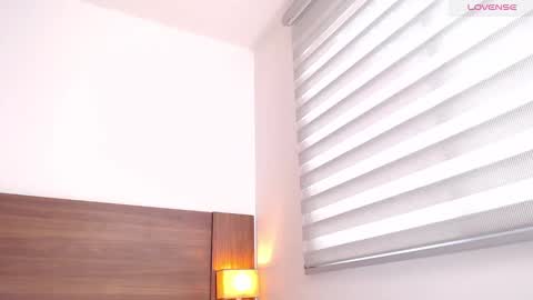 Snapshot of jessi_ocean chatting on 12.04.24 I AM JESSI online show from 12.04.24