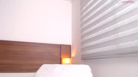 Snapshot of jessi_ocean chatting on 02.01.25 I AM JESSI online show from 02.01.25