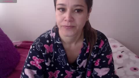 Snapshot of jessi_robertss chatting on 01.09.25 jessica online show from 01.09.25