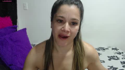 Snapshot of jessi_robertss chatting on 01.18.25 jessica online show from 01.18.25