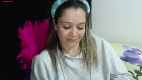 Snapshot of jessi_robertss chatting on 02.26.25 jessica online show from 02.26.25