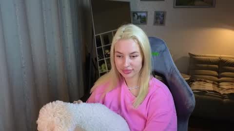 Snapshot of jessica_hanson chatting on 01.18.25 Jessy online show from 01.18.25