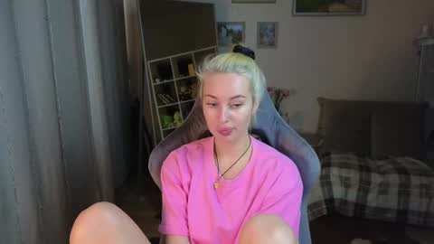 Snapshot of jessica_hanson chatting on 02.04.25 Jessy online show from 02.04.25