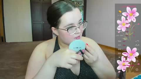 Snapshot of jessica_joy_ chatting on 04.22.26 Natalia online show from 04.22.26