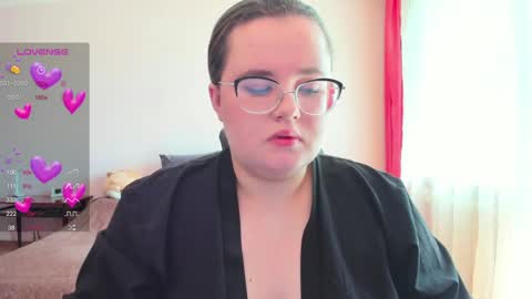 Snapshot of jessica_joy_ chatting on 05.18.26 Natalia online show from 05.18.26