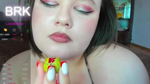 Snapshot of jessica_joy_ chatting on 05.20.26 Natalia online show from 05.20.26