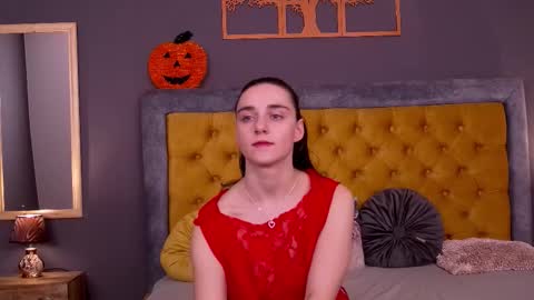 Jessica White online show from 12.02.25