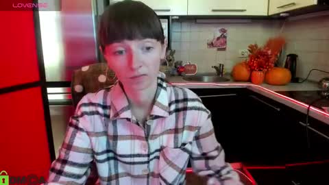 Snapshot of jessicaforris chatting on 09.26.25 jessicaforris online show from 09.26.25