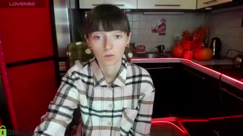 Snapshot of jessicaforris chatting on 10.06.25 jessicaforris online show from 10.06.25