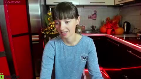 Snapshot of jessicaforris chatting on 10.09.25 jessicaforris online show from 10.09.25