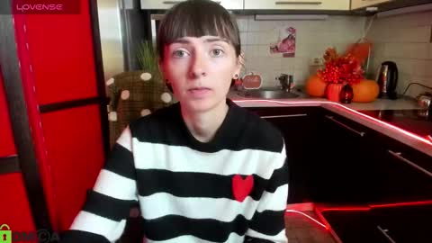 Snapshot of jessicaforris chatting on 10.16.25 jessicaforris online show from 10.16.25