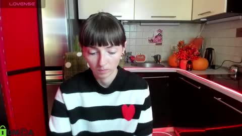 Snapshot of jessicaforris chatting on 10.20.25 jessicaforris online show from 10.20.25